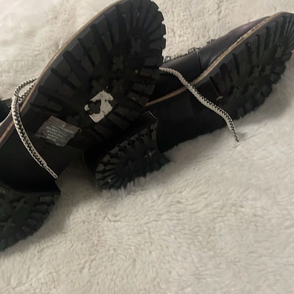 Express lace up faux fur booties size 8 - Picture 3 of 5